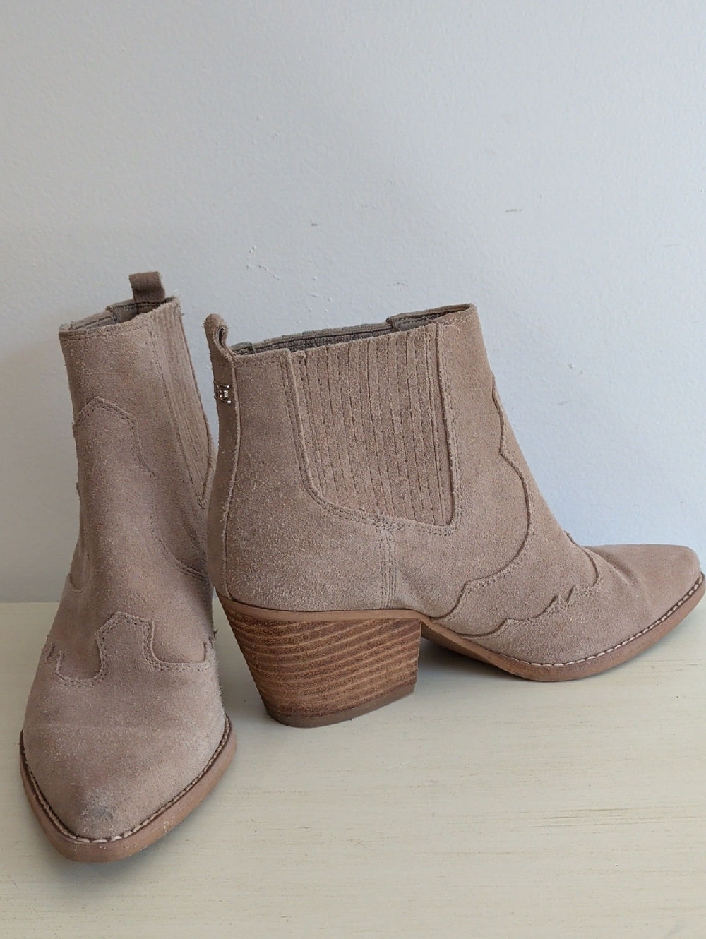 Sam Edelman Tan Suede Cowgirl Ankle Bootie Size 5.5